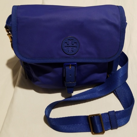 tilda nylon crossbody